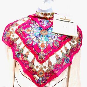 New in Box Trussadi  Handker /Mini Scarf Cotton 20" Pink white green bow (39